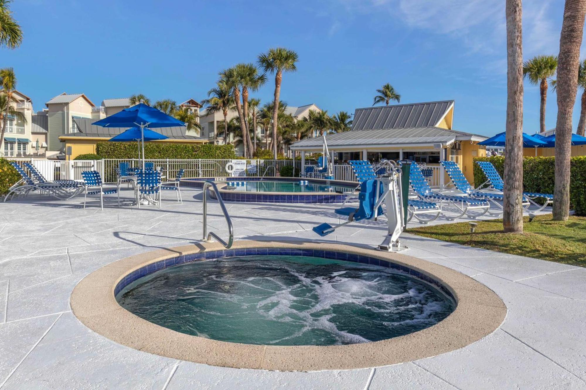 מלון Hilton Vacation Club Charter Club Naples Bay מראה חיצוני תמונה